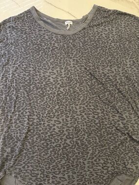 Splendid Gray Leopard Print Crewneck Top